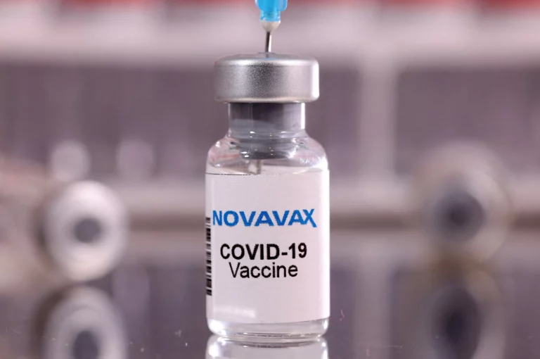 Novavax Impfstoff für Booster-Imfpung zugelassen